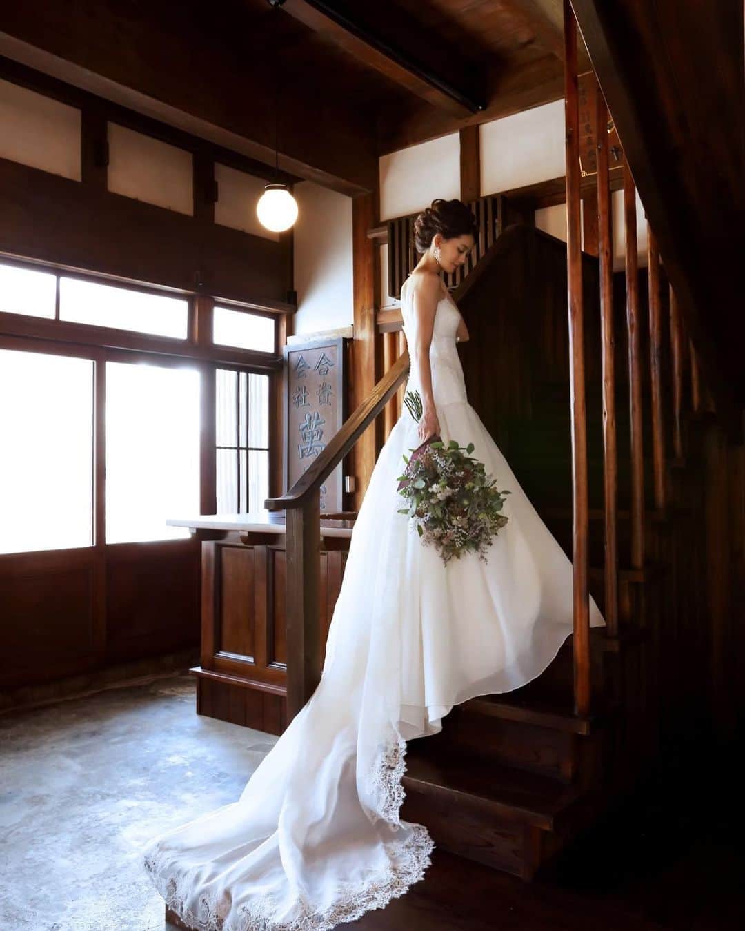 萬屋本店のグルメインスタ