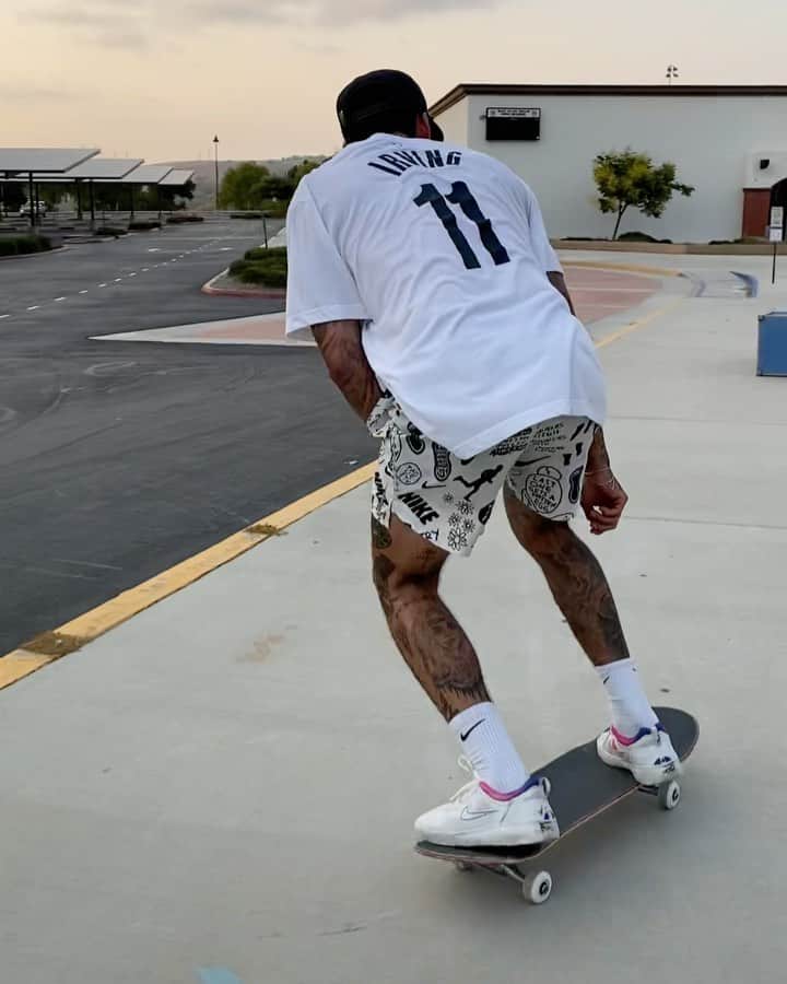 ナイジャ・ヒューストンのインスタグラム：「We Feelin Gooood」