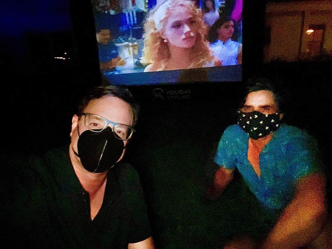 ボブ・サゲットのインスタグラム：「So much fun celebrating my brother @johnstamos on his birthday at a socially distanced outdoor birthday party where he screened our friend Elizabeth Berkley Lauren’s film, the classic “Showgirls.” And yes, son Billy was sound asleep. Thanks @caitlinskybound for a lovely small socially distanced love-fest celebration of the birth of one of the people I love most in my life.」