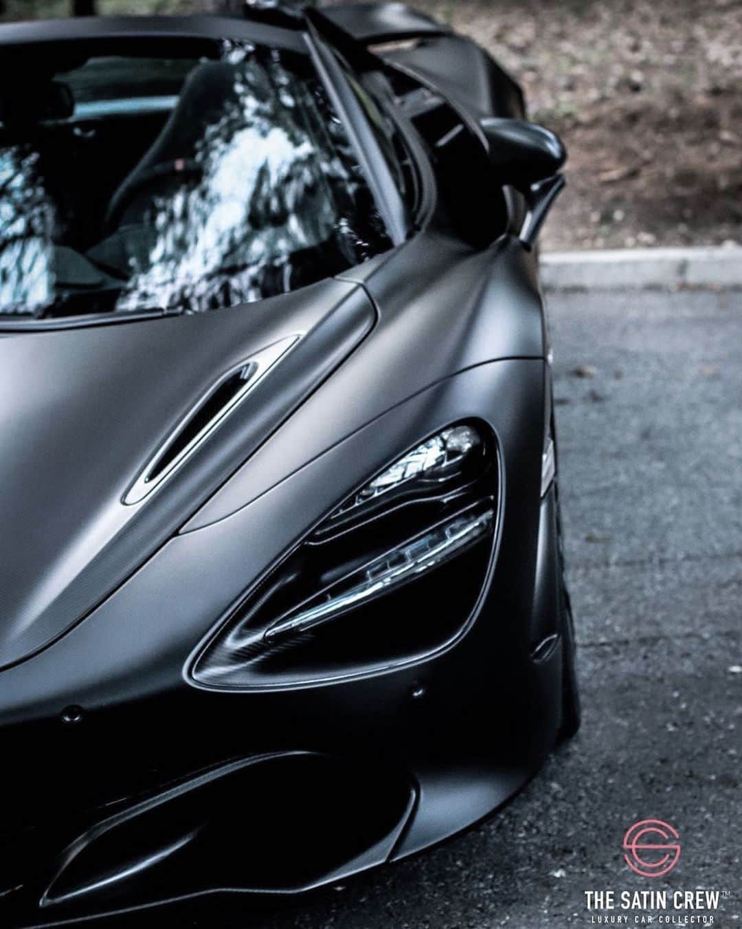 CARLiFESTYLEさんのインスタグラム写真 - (CARLiFESTYLEInstagram)「Satin Black McLaren 720S Spider. Owner @thesatincrew #carlifestyle」8月23日 9時50分 - carlifestyle