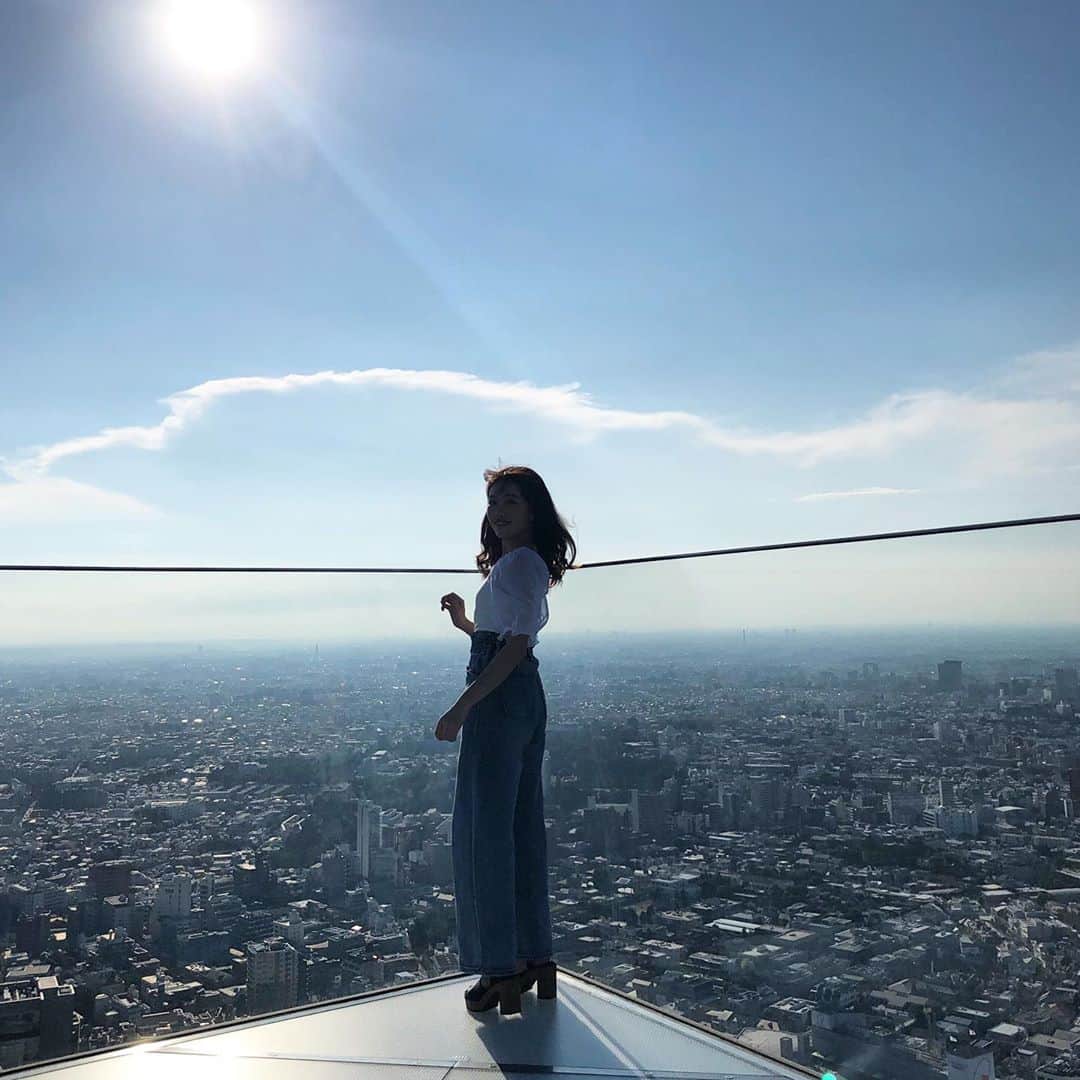 Natsukoのインスタグラム：「後ろの雲が良い感じ（？)☁️」