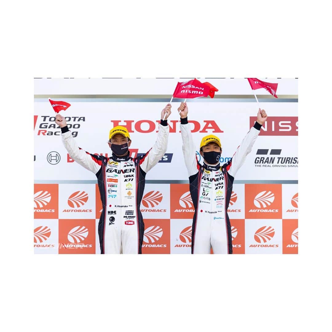 平中克幸のインスタグラム：「. SUPER GT第3戦鈴鹿サーキット . . 優勝しました❗️❗️ . . 苦しい展開でしたがチームが最高の 仕事をしてくれてたおかげです。 . . 鈴鹿サーキットでは初優勝だったので 本当に嬉しかった。 . . 僕らにとって夏の鈴鹿サーキットは 本当に大変なレースだったので いままでの苦労が報われました。 . . 次戦のハンデウェイトは100kgですが 全力でポイントを獲りに行きたいと思います。 . . 応援有難う御座いましたかった。 . . 23日ニッサンの日に勝てて良かったです😊 . . .  #supergt #gainer #tanax #gtr #nissan #nismo #koshidoracing #ficata #でちゃう #アリア #制動屋 #bigdaddygraphics #gt300 #eyevol #monocolle」