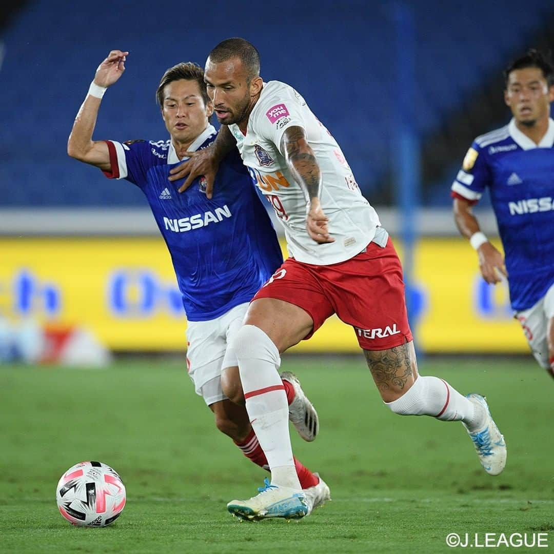 サンフレッチェ広島さんのインスタグラム写真 - (サンフレッチェ広島Instagram)「. ⚽️明治安田生命J1リーグ第12節　試合結果⚽️ 横浜F・マリノス　3-1　サンフレッチェ広島 前半：1-0 後半：2-1  一時は同点に追いつきながらも、追加点を奪えず失点を重ねて、アウェイゲームで勝点をつかむことができなかった。  #レアンドロペレイラ 選手 #sanfrecce #積攻」8月23日 22時12分 - sanfrecce.official