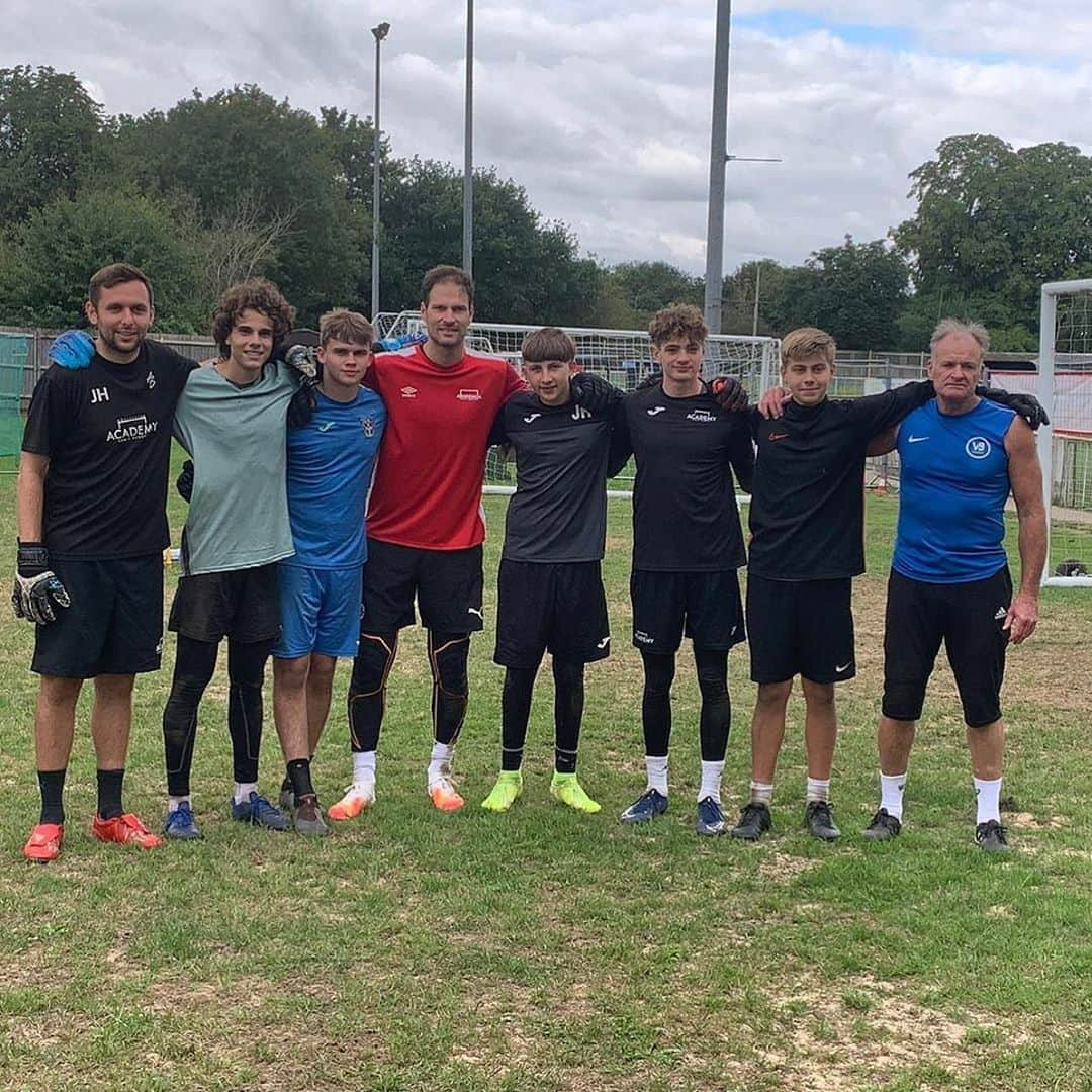 アスミル・ベゴヴィッチさんのインスタグラム写真 - (アスミル・ベゴヴィッチInstagram)「Great session this morning @abgkacademy. Top session put on as always @colesygk_64 and @jackhadleygk. Time to go back to work! 😁💪🏻」8月23日 22時20分 - asmir1