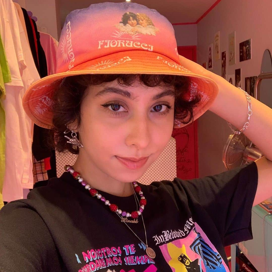 falinetokyoさんのインスタグラム写真 - (falinetokyoInstagram)「perfect summer bucket hat from @fiorucci 🌞 take it everywhere you go 🐚👣🍦 rip selena tee by @paradis3nyc also available in stores and online 🎀💚💦 #faline #falinetokyo #harajuku #fiorucci #paradis3nyc」8月23日 14時33分 - falinetokyo