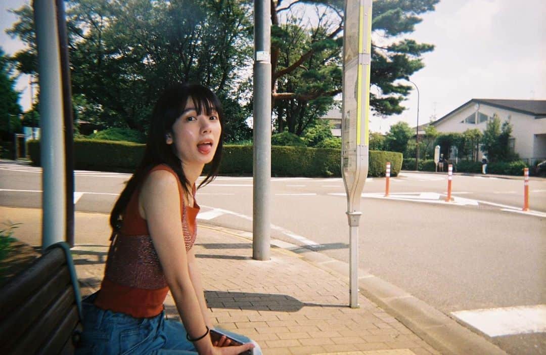 きなりのインスタグラム：「あっちい〜〜😛って毎日言ってるこんな顔で☀️☀️☀️」