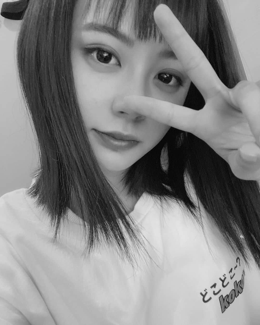 濵咲友菜さんのインスタグラム写真 - (濵咲友菜Instagram)「無事8月20日に19歳になりました✌︎  演技中心とした勉強、そして様々な事にチャレンジの年に…。  笑顔や希望を少しでもお届けできるように頑張ります！ 19歳の濵咲友菜の応援もよろしくお願いします🙇‍♀️」8月23日 16時36分 - sayuna_hamachan