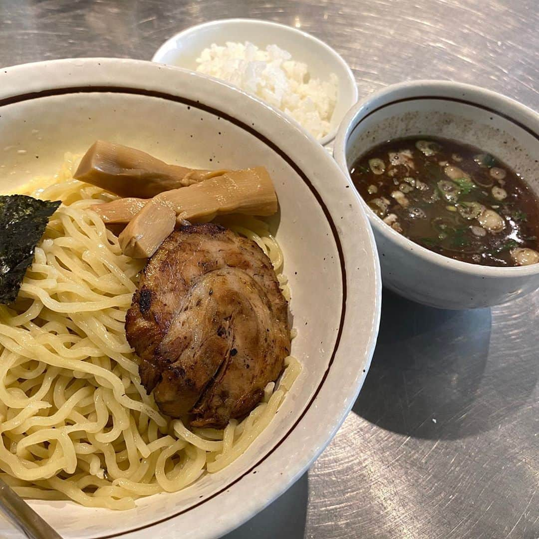 柊みずほさんのインスタグラム写真 - (柊みずほInstagram)「8月23日 . . . 汗たくさんかくと ラーメン食べたくなるの わかる人いる？？ #ラーメン好きな人と繋がりたい #つけ麺 #美味しかった #下北沢 #暑い日は #ラーメンかカレー #舌がお子ちゃま #俳優 #女優 #モデル #タレント #フォロワー募集中 #フォローミー」8月23日 16時54分 - hirg_mzh