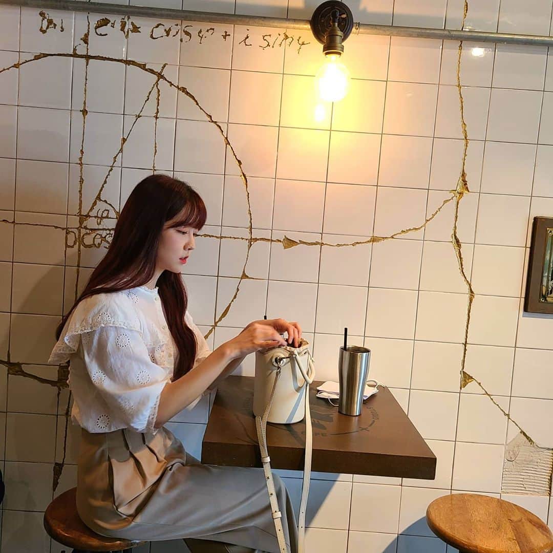 ユジョンのインスタグラム：「🤎」