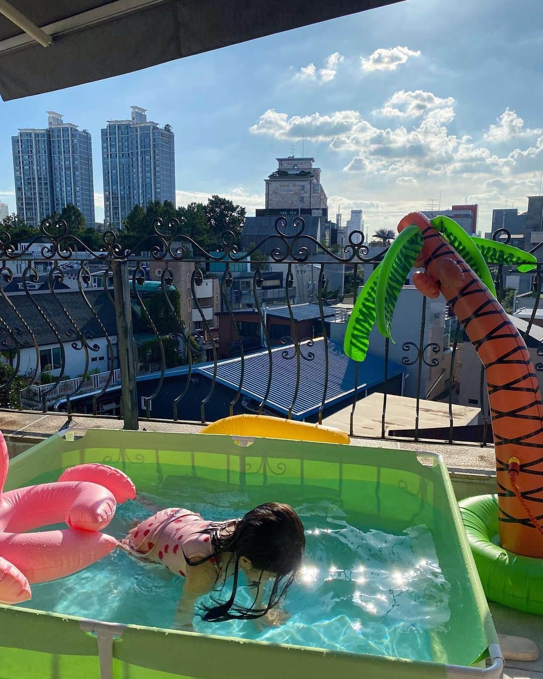 ソ・ヨンヒのインスタグラム：「#집캉스🏖」