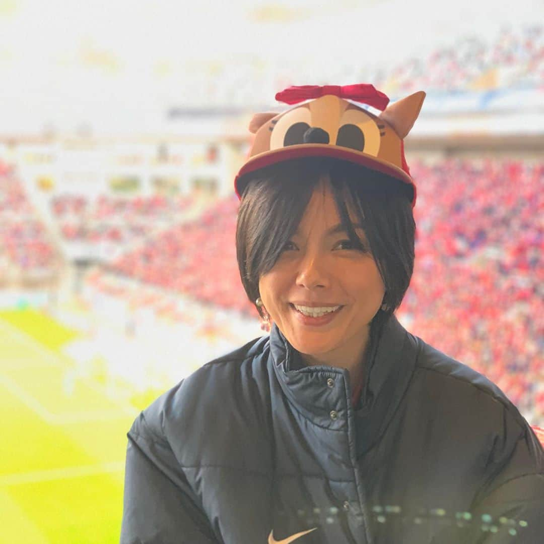 相川七瀬さんのインスタグラム写真 - (相川七瀬Instagram)「アントラーズの内田篤人選手の引退スピーチに涙が溢れた。限界に挑戦し続けるその姿にたくさん勇気をもらいました。本当にお疲れ様でした。有難う！！  #鹿島アントラーズ #去年のスタジアムでの写真」8月23日 22時56分 - nanasecat