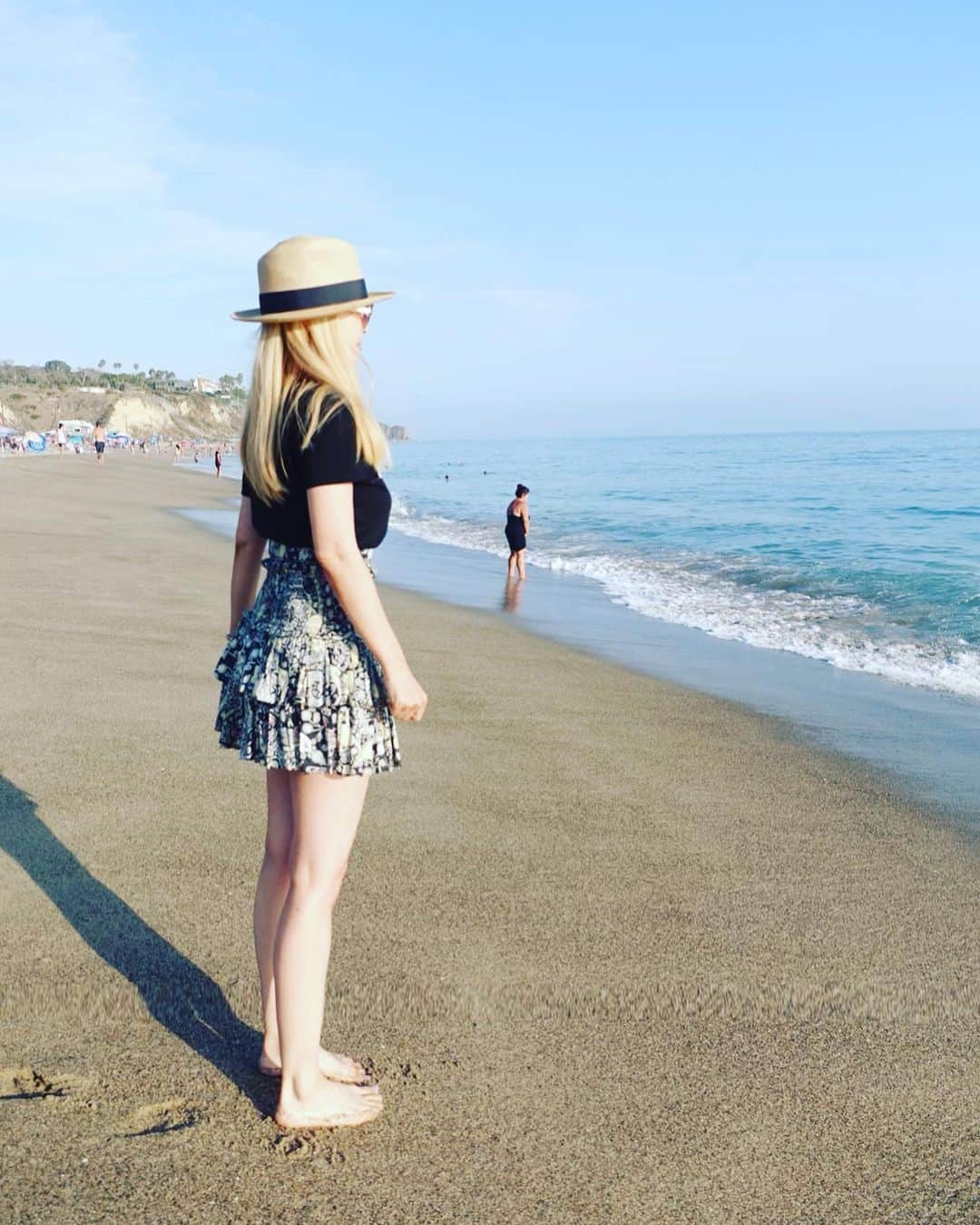 平子理沙さんのインスタグラム写真 - (平子理沙Instagram)「🌊❤️   T-shirt @celine  Skirt @isabelmarant   #malibubeach #la#travel#lifestyle #fashion #beauty #risahirako #平子理沙」8月23日 17時38分 - risa_hirako