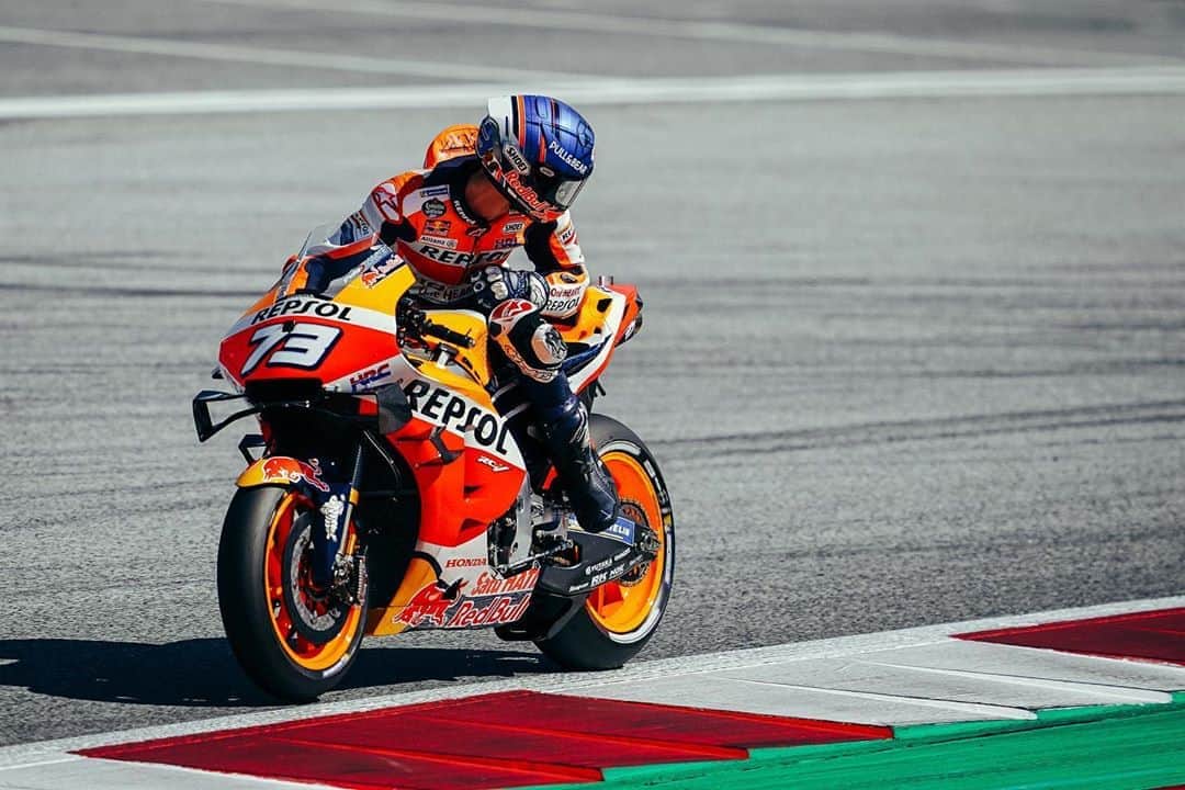 レプソル・ホンダのインスタグラム：「No looking back now. Time to race ✊💨 ⠀⠀⠀⠀⠀⠀⠀⠀⠀ 🇦🇹 #AustrianGP #MotoGP #AM73 #AlexMarquez #SB6 #StefanBradl #Repsol #Honda #RepsolHonda #HRC #RC213V #ThePowerOfDreams #Racing #Motorcycle #Team #OneHeart #RedBullRing」