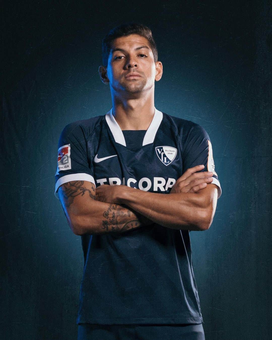 クリスチャン・ガンボアのインスタグラム：「2020/21 New Kits💙🙌🏽🤙🏻 #neustrikot #vflbochum1848 #nike @tremark」
