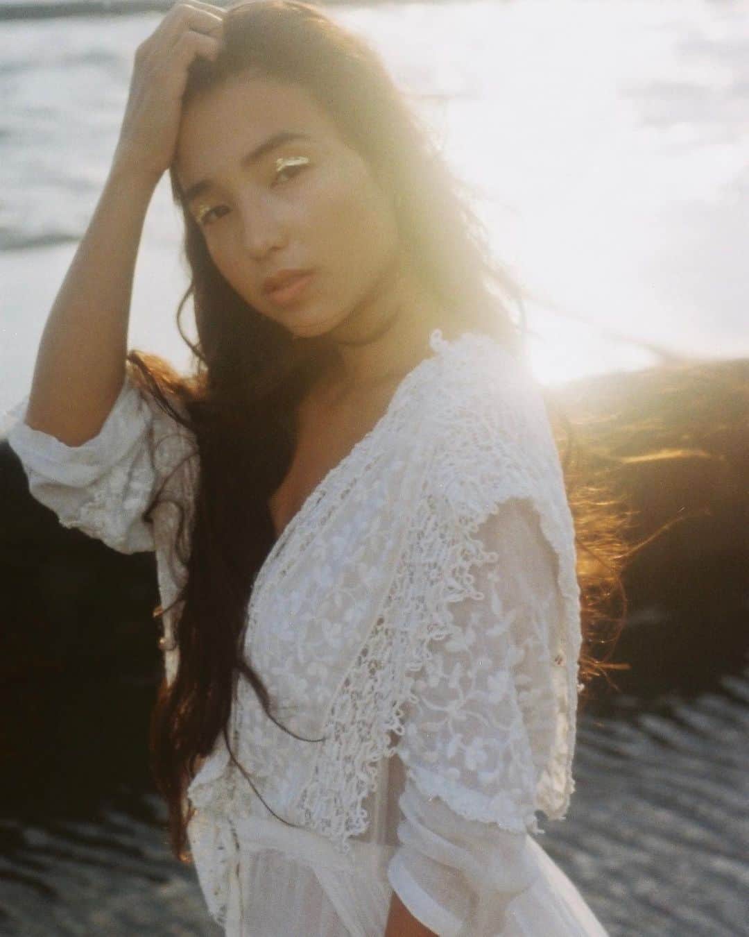 のインスタグラム：「. model @linaohashi  photo @olivemaoly  hair make @sleeping0mihoc  . #mihoc_hair #hairmake #hairstyles」