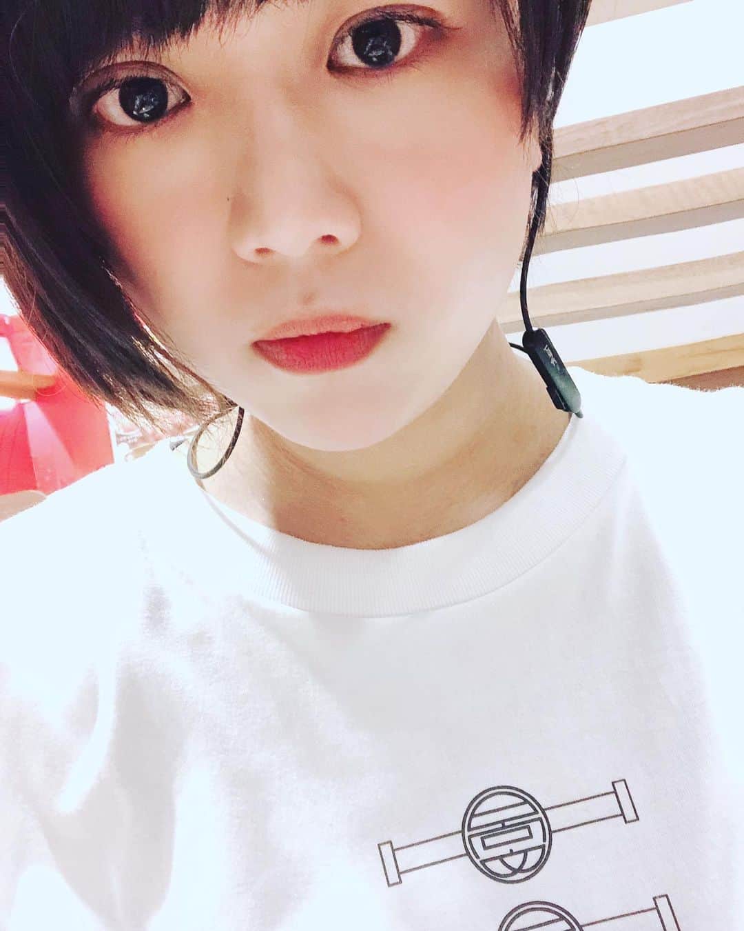 吉原茉依香さんのインスタグラム写真 - (吉原茉依香Instagram)「ひなたあやが北海道からわざわざ送ってくれた、彼女のグッズのTシャツ。キャワあり(きゃわいいありがとう)」8月23日 18時51分 - maika_yoshihara
