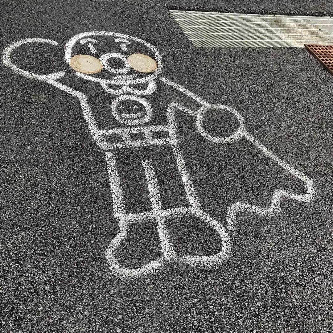 ボビー・オロゴンのインスタグラム：「もしかして絵心あるかも？」