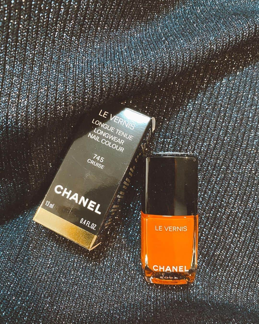 一木美里さんのインスタグラム写真 - (一木美里Instagram)「🍊🍊🍊﻿ ﻿ ﻿ #beautytips #chanelbeauty﻿ #nailcolor  #nail  #orange #シャネルビューティー」8月23日 19時28分 - misato_ichiki