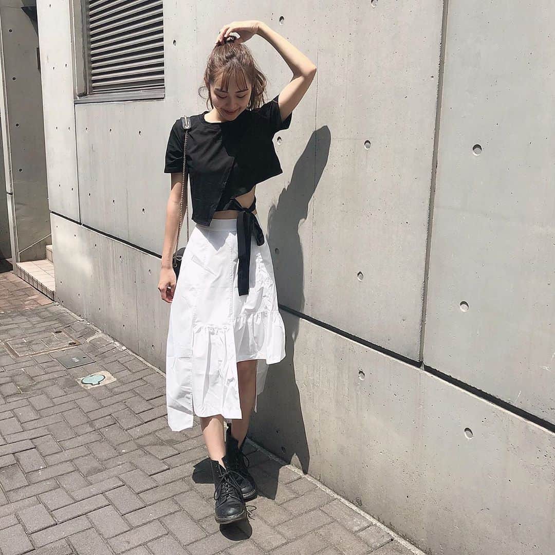 西脇梨紗さんのインスタグラム写真 - (西脇梨紗Instagram)「ままが着てほしいお洋服らしいくて着ました👗笑 #fashion #ファッション #韓国ファッション #コーデ #夏コーデ #오오티디　#데일리룩　#아웃핏　#코디　#코디스타그램　#drmartens」8月23日 19時49分 - risa_nishiwaki