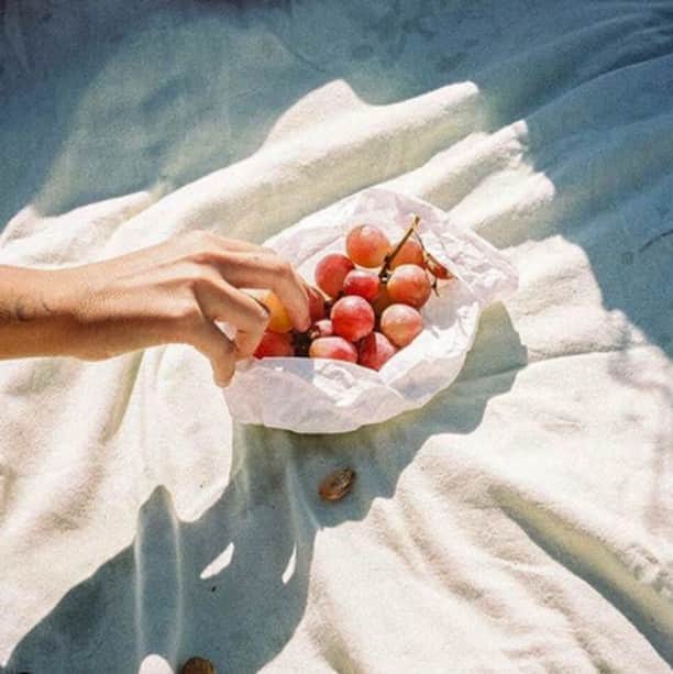 のインスタグラム：「Inspiration: Delighted.  #summer #moodoftheday #summerday #summerlook #summer2020 #summertime #inspiration #summerstyle」