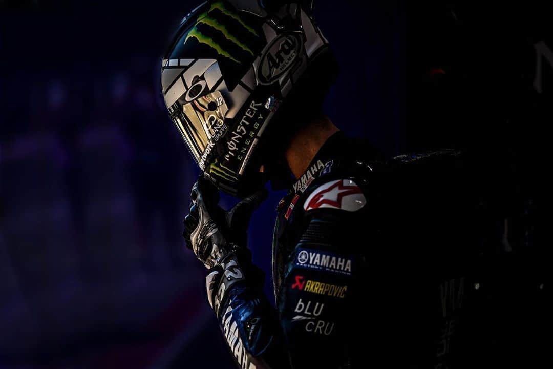 YamahaMotoGPさんのインスタグラム写真 - (YamahaMotoGPInstagram)「Time to go all out ✊  #MonsterYamaha  #MotoGP  #AustrianGP」8月23日 20時39分 - yamahamotogp