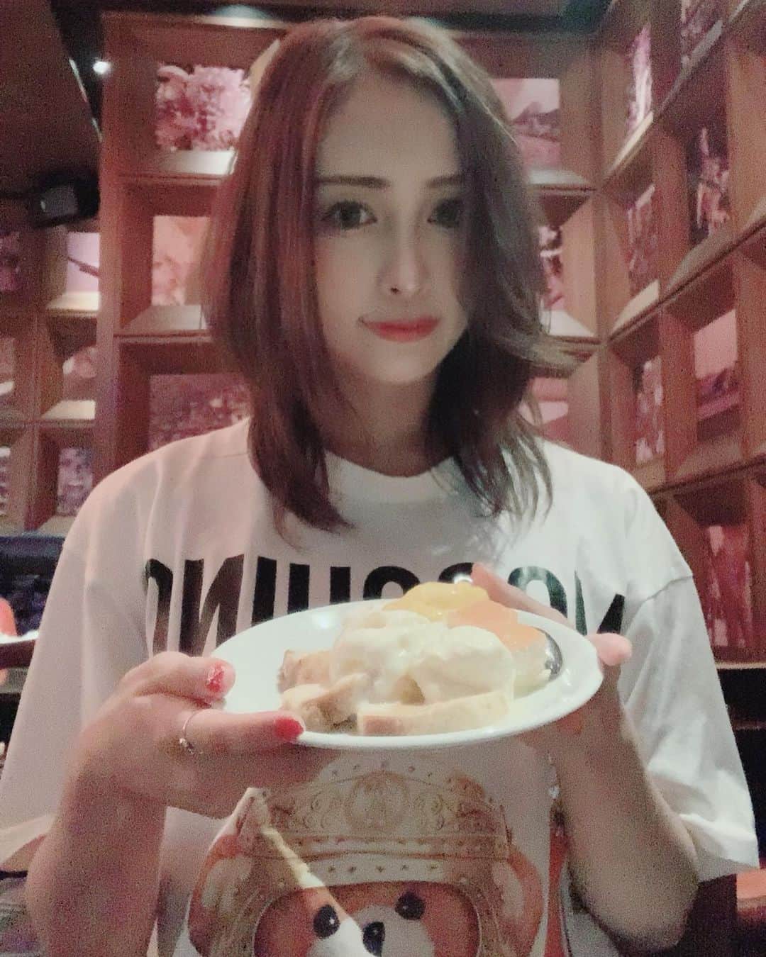 のインスタグラム：「会食でした！ シュラスコ . . #シュラスコ#シュラスコ食べ放題 #美味しい#마시소요#japanesegirl#japaneseyoutuber #競馬#美食家と繋がりたい#moschino #六本木ヒルズ」