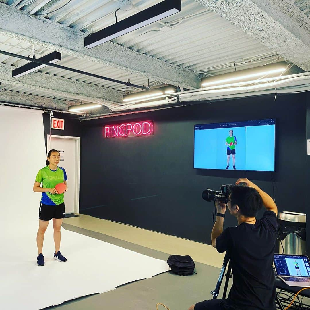 WU Yueさんのインスタグラム写真 - (WU YueInstagram)「the photo-shooting of coach at pingpod   #pingpod #joolausa #joolaglobal #tabletennis」8月24日 6時43分 - wuyuetabletennis