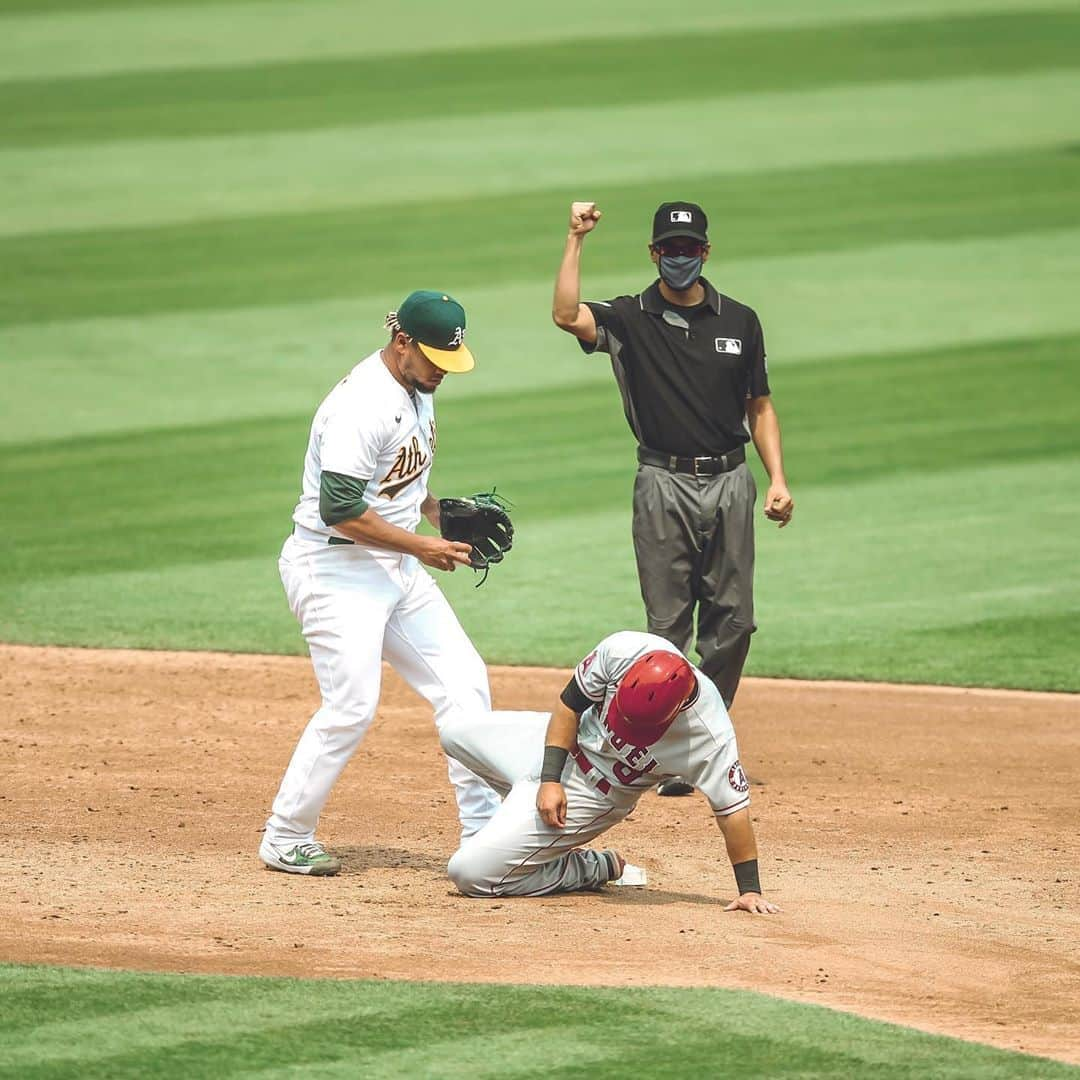 オークランド・アスレチックスさんのインスタグラム写真 - (オークランド・アスレチックスInstagram)「Oh! You almost had it! Ya gotta be quicker than that! #RootedInOakland」8月24日 6時58分 - athletics