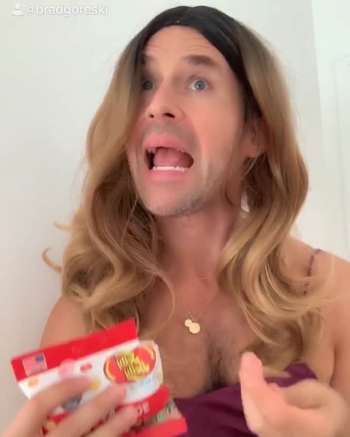ブラッド・ゴレスキーのインスタグラム：「Went to Scary Island this weekend ☠️🌴 @kellybensimon @sonjatmorgan @bethennyfrankel @ramonasinger @mccordalex #rhony」