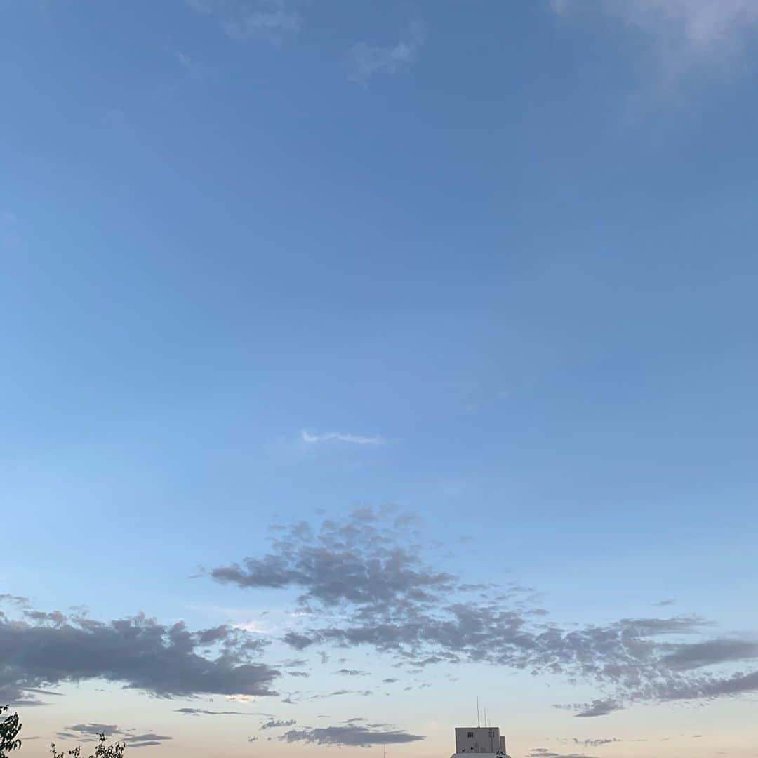 ソンさんのインスタグラム写真 - (ソンInstagram)「Your future will always be bright when you stay focused, optimistic and confident ⛅️」8月23日 23時10分 - sssorn_chonnasorn