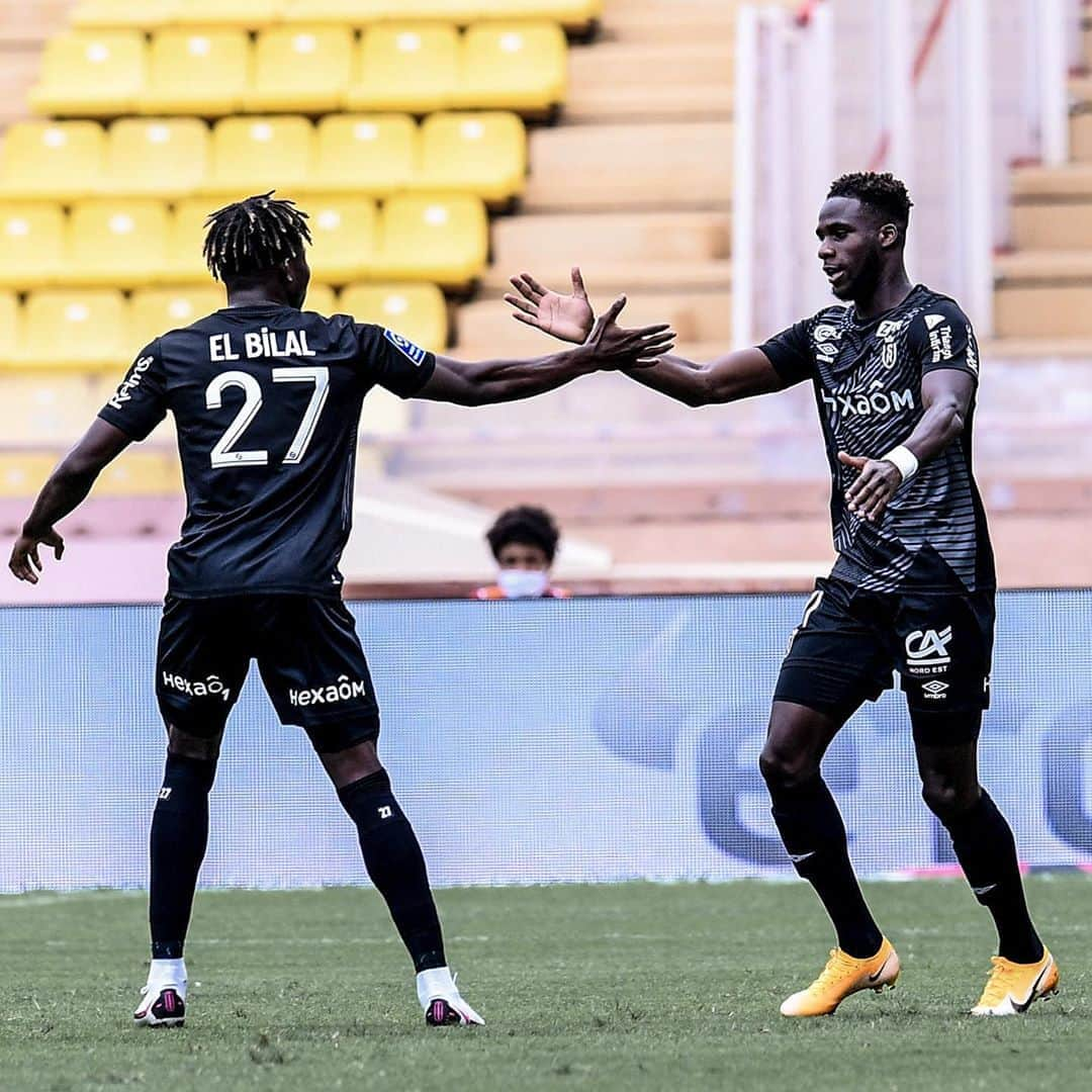 リーグ・アンさんのインスタグラム写真 - (リーグ・アンInstagram)「🌟 Une belle rencontre de @ligue1ubereats avec 4 buts à la clef ! . @asmonaco 🆚 @stadedereims (2-2) . A great match in @ligue1ubereats with four goals in the end. . #Ligue1UberEats #Monaco #ASM #SDR #Reims」8月23日 23時24分 - ligue1ubereats