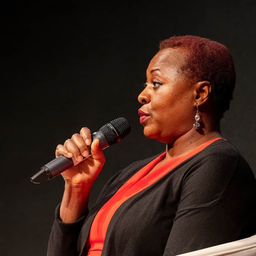 のインスタグラム：「Today is the International Day for the Remembrance of the Slave Trade and its Abolition.   To mark the date, guests Olivette Otele and Bonnie Greer join Director Hartwig Fischer and curator Sushma Jansari in a special podcast episode to discuss the legacies of slavery and how museums should respond.  The wide-ranging conversation touches on how the British Museum engages with its own history, how it was shaped by empire, questions who ‘writes’ history, and reflects on how museums and institutions can widen access, increase diversity and co-curate effectively.   Listen via the link in our bio or search for ‘British Museum podcast’ on any major podcast platform.   The Museum is developing plans for new displays and programmes to address questions around collecting, empire and the transatlantic slave trade. This work will evolve over time and we will continue to engage in these crucial debates and discussions.  Olivette Otele is Professor of the History of Slavery at Bristol University and Vice-President of the Royal Historical Society and the Chair for Bristol’s Race Equality Commission.   Bonnie Greer is a writer, playwright, broadcaster, critic and political commentator, and former Deputy Chair of the British Museum.  📸 Olivette Otele speaking at the British Museum on 10 January 2020 as part of the ‘Era of Reclamation’ event series curated by Bonnie Greer.   📸 Bonnie Greer speaking at the British Museum on 10 January 2020 as part of the ‘Era of Reclamation’ event series curated by Bonnie Greer.」