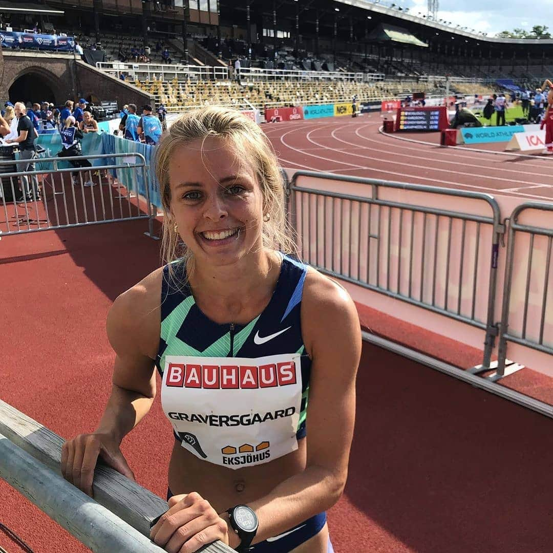 メッテ・グラスゴワールのインスタグラム：「Huge PB today and national record! 😭 #100mhurdles #1313 • Tak til @aarhus1900al og mine trænere som gør dette muligt for mig! Og ikke mindst tak til mine klubkammerater/venner for altid at være klar med god opbakning 👏 • • #trackandfield #sprint #hurdles #bauhausgalan #stockholm #teammiklar #aarhus1900am #danskatletik #nike #justdoit 📷 @miklar.dk」