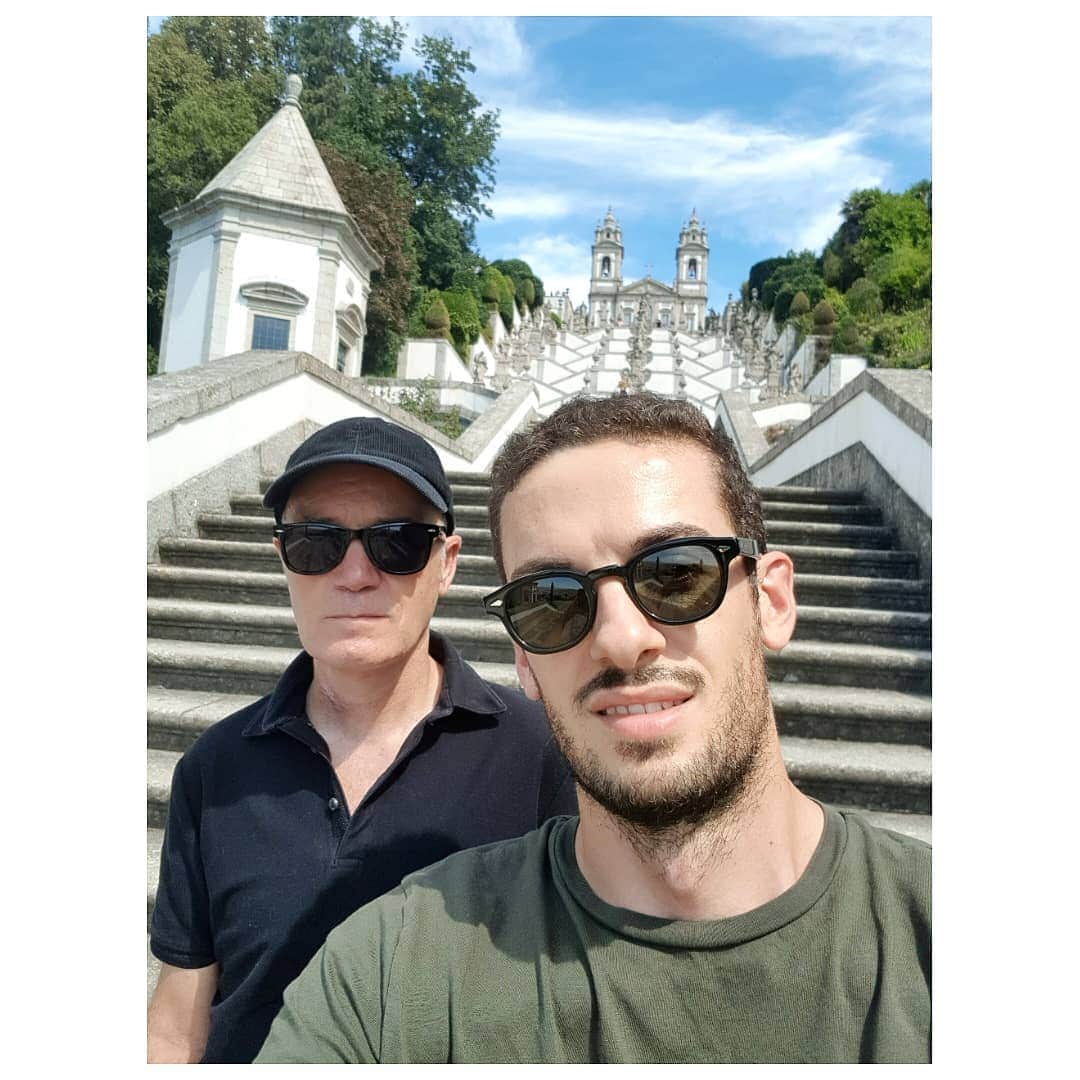 マルコス・フレイタスのインスタグラム：「Sunday with dad visiting the beautiful city of Braga.」