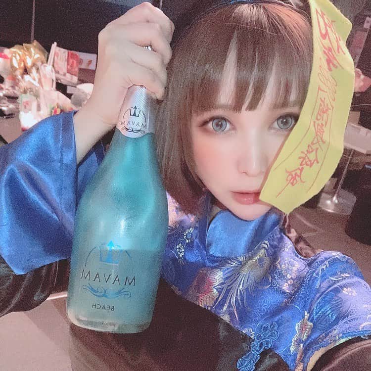 LeChatのインスタグラム：「きょんしー！」