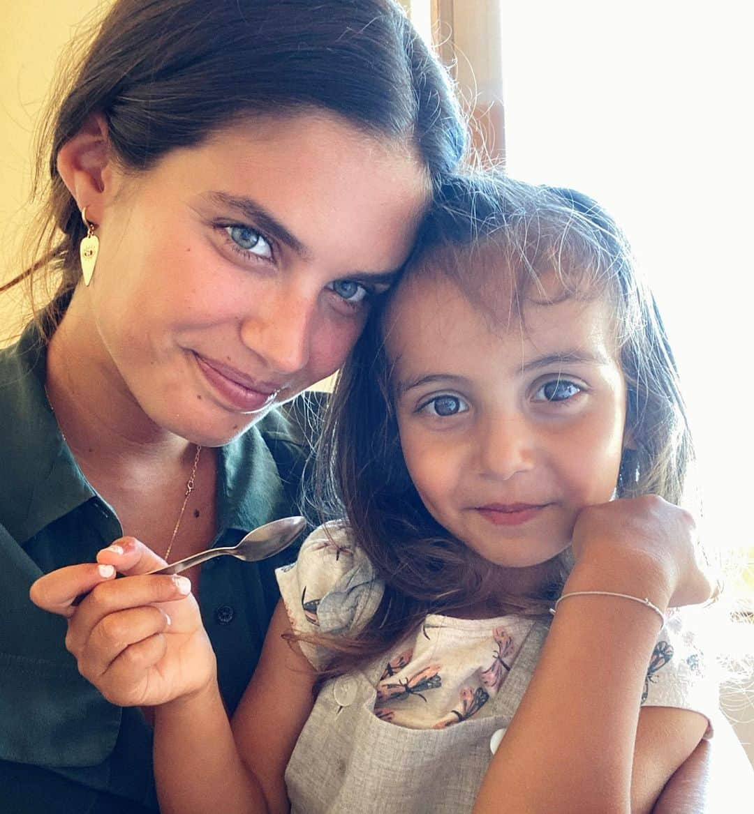 サラ・サンパイオさんのインスタグラム写真 - (サラ・サンパイオInstagram)「Auntie’s little love bug ❤️❤️」8月24日 1時52分 - sarasampaio