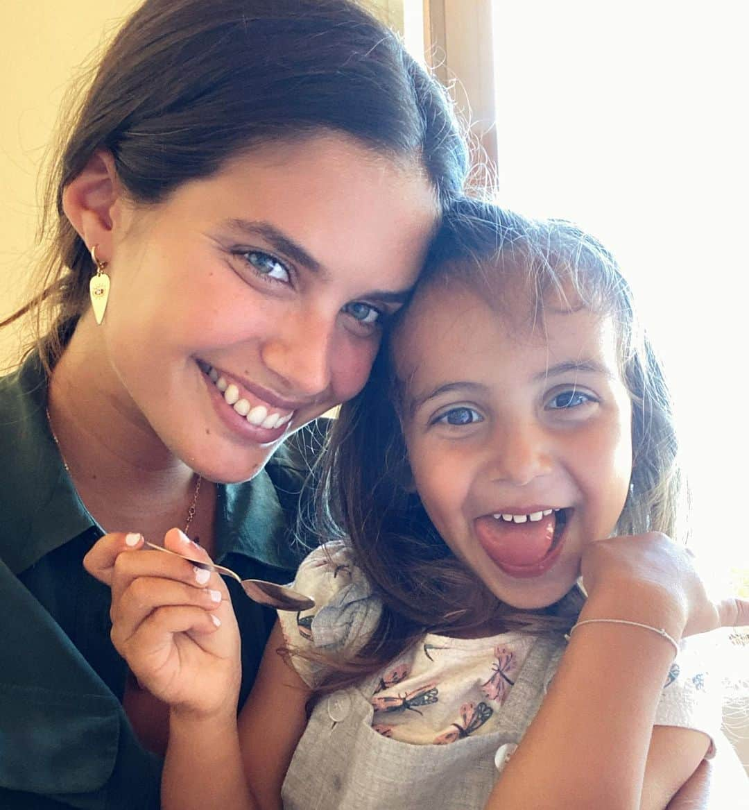 サラ・サンパイオさんのインスタグラム写真 - (サラ・サンパイオInstagram)「Auntie’s little love bug ❤️❤️」8月24日 1時52分 - sarasampaio