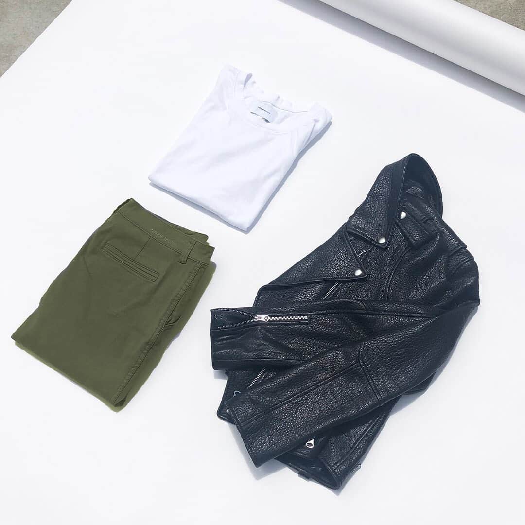 カレントエリオットのインスタグラム：「currently coveting: a utility inspired look layered with a little leather」