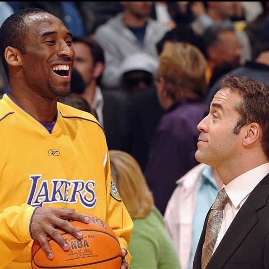 ジェレミー・ピヴェンのインスタグラム：「Glad you were born and crushed you’re not here . He was the master and yet was always still curious ... A rare and incredible combination. #kobe」