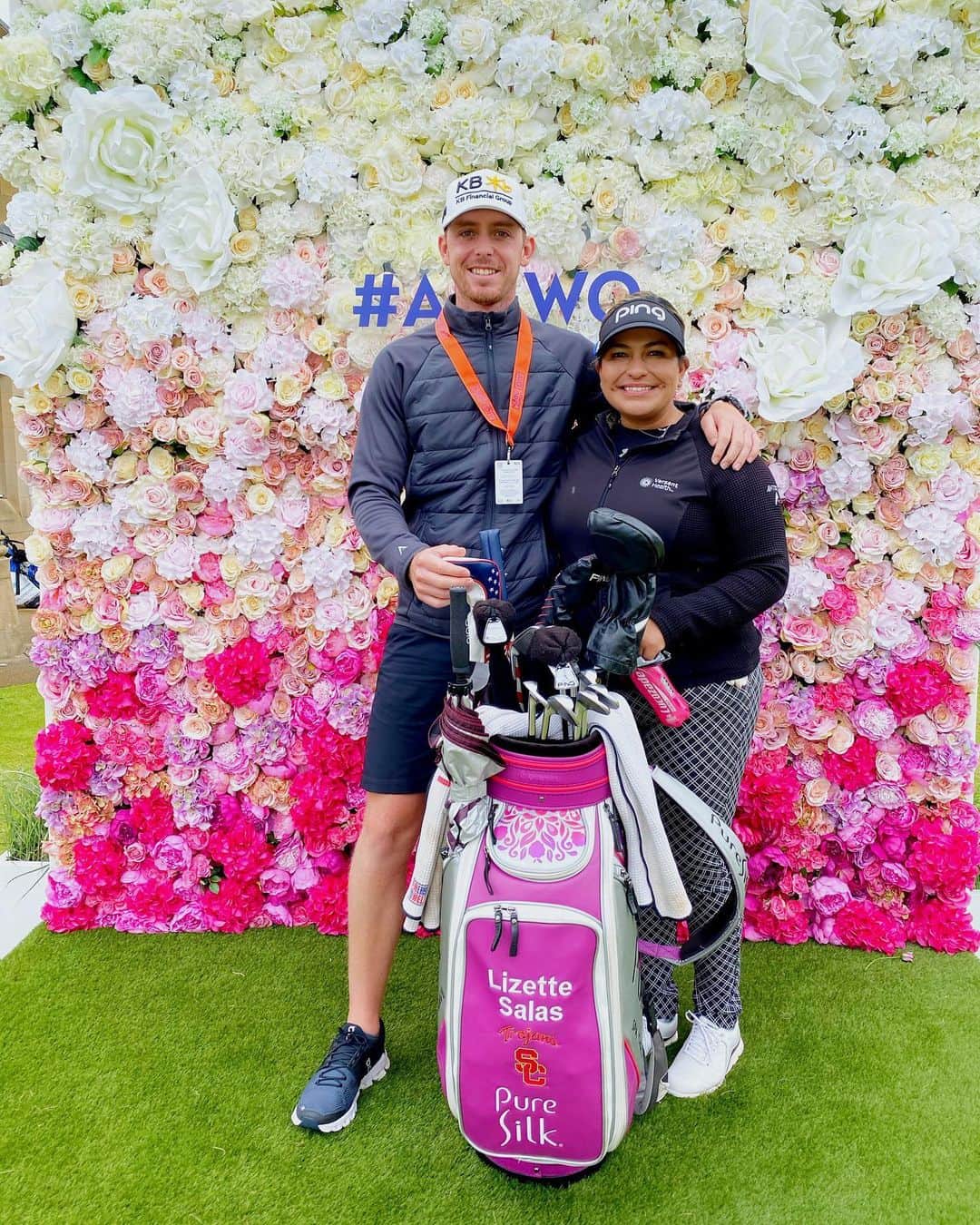 リセット・サラスのインスタグラム：「The Top 20 in a Major streak continues! Thank you @aigwomensopen @letgolf @lpga_tour for making this happen. These past 2 weeks have definitely tested my game every way possible but couldn't have pulled it together this week without this guy @paddysmith92 gonna ride this momentum onto next week!」