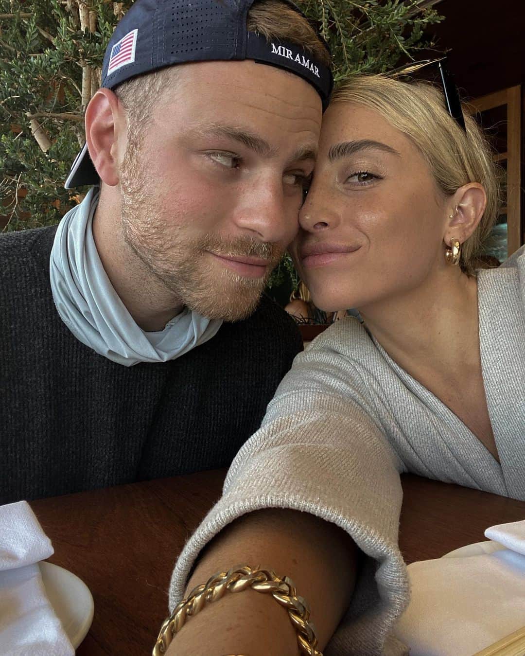 Lauren Elizabethのインスタグラム：「Unprecedented times with you :~P 🖤 pls comment something fun i can force this man to do with me during said times to boost our moods」