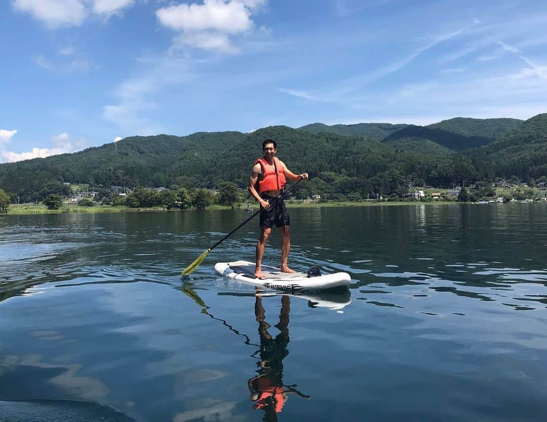 山本幸平さんのインスタグラム写真 - (山本幸平Instagram)「スポーツ医科歯科研究会長野県メンバーでのトライアスロン後にsupでリカバリー。ああー最高‼️ いつもサポートありがとうございます。#スポーツ医科歯科研究会 @tinarotamark」8月24日 5時43分 - kohey55