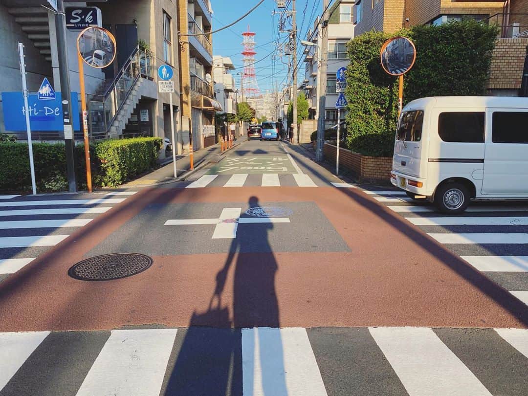 石川龍さんのインスタグラム写真 - (石川龍Instagram)「渋谷の街を久しぶりにたくさん歩いて、片手いっぱいの買い物をしました。」8月24日 17時25分 - slow_night