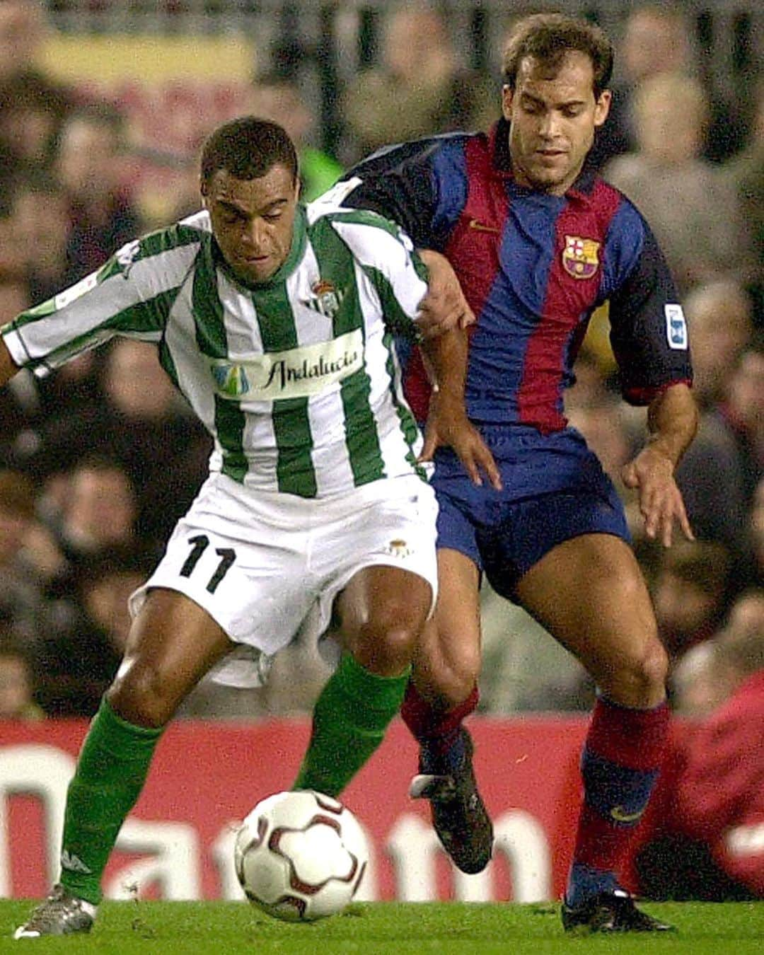 LFPさんのインスタグラム写真 - (LFPInstagram)「🇧🇷✨ SHOW & LEGEND ✨🇧🇷  💚🔙🎂 Happy Birthday, @denilsonshow!   💚🔙🎂 ¡Feliz cumpleaños, Denilson!   #HBD #HappyBirthday #Denilson #RealBetis #LaLiga #LaLigaHistory #LaLigaSantander」8月24日 16時02分 - laliga