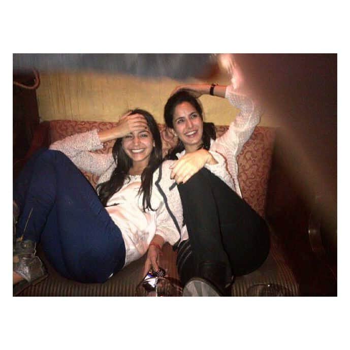 カトリーナ・カイフさんのインスタグラム写真 - (カトリーナ・カイフInstagram)「Just felt happy seeing this pic 📷 🧡@anushkasharma」8月24日 16時25分 - katrinakaif
