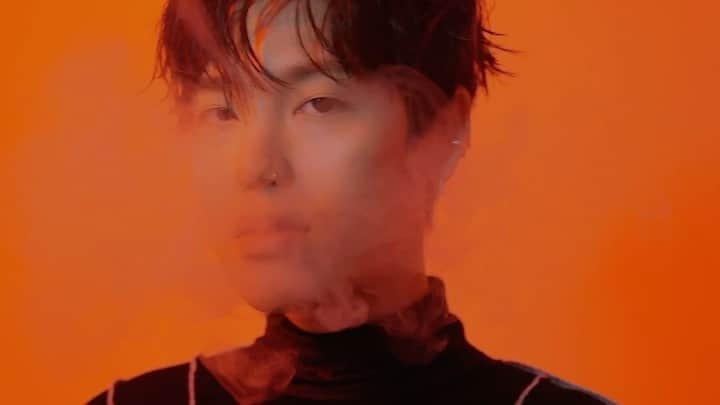 ZELO のインスタグラム：「#SHORTFILM - FILM DIRECTED BY  @kimsunwoo___ PHOTOGRAPHER  @kimhyuunn STYLIST @woo____lee HAIR&MAKEUP ARTIST @minguumi SOUND @xxmalvo - SPECIAL THANKS TO @kimhyuunn - @NEWFINDER_OFFICIAL」