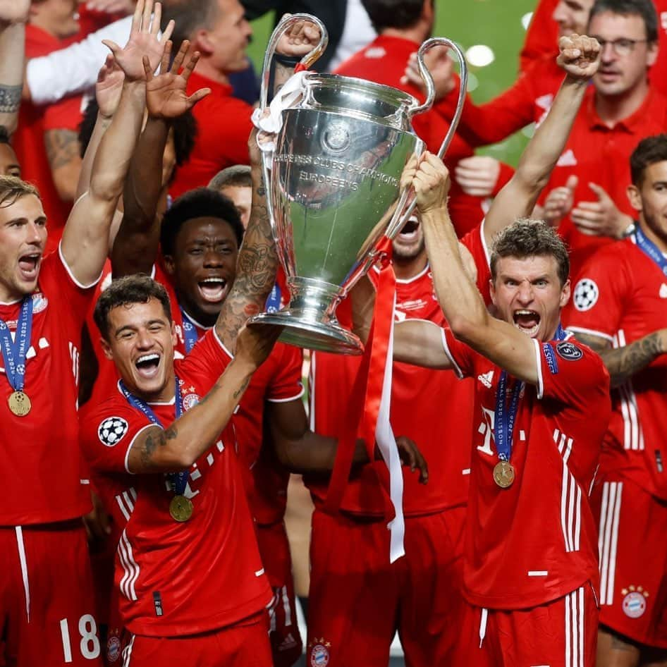 トーマス・ミュラーさんのインスタグラム写真 - (トーマス・ミュラーInstagram)「Hard work pays off! 🏆😀🥇 #miasanchampions #ucl #fcbayern #miasanmia #esmuellert #bestesteamderwelt #teamwork #triplesiegersamma #championsleague」8月24日 16時55分 - esmuellert