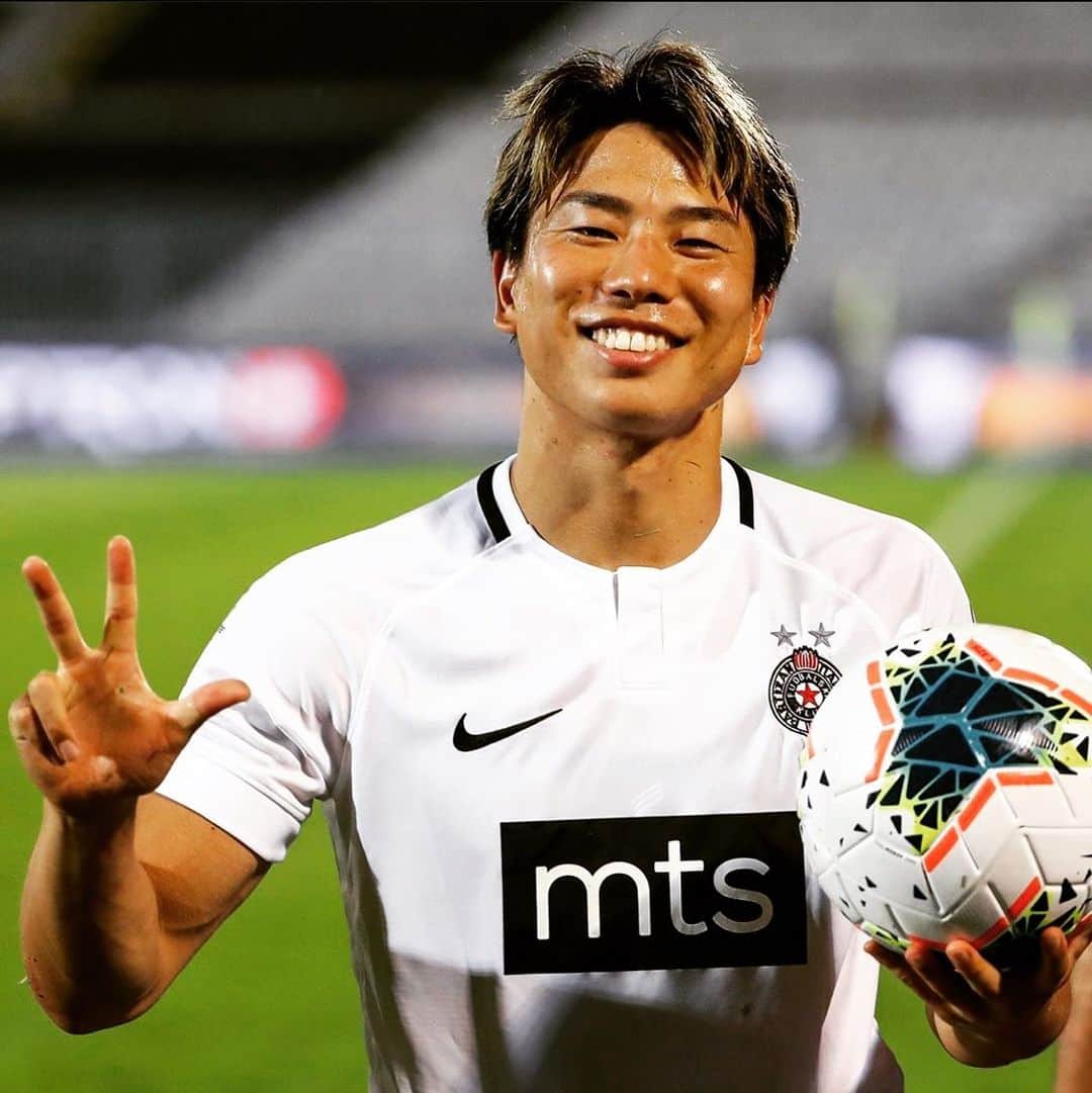 浅野拓磨のインスタグラム：「🤟😁⚽️🇯🇵🇷🇸」