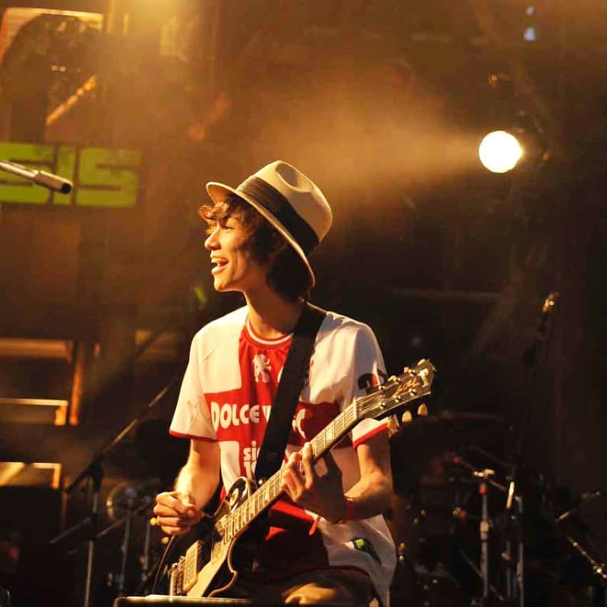 永井聖一のインスタグラム：「@ RSR2010 10年前の今頃！ (ストレージ限界で写真整理してるとついやっちゃうリマスターシリーズ) 後にも先にもうちのライブでモッシュが起こったのはこの時だけ🤘 #TenYearsGone」