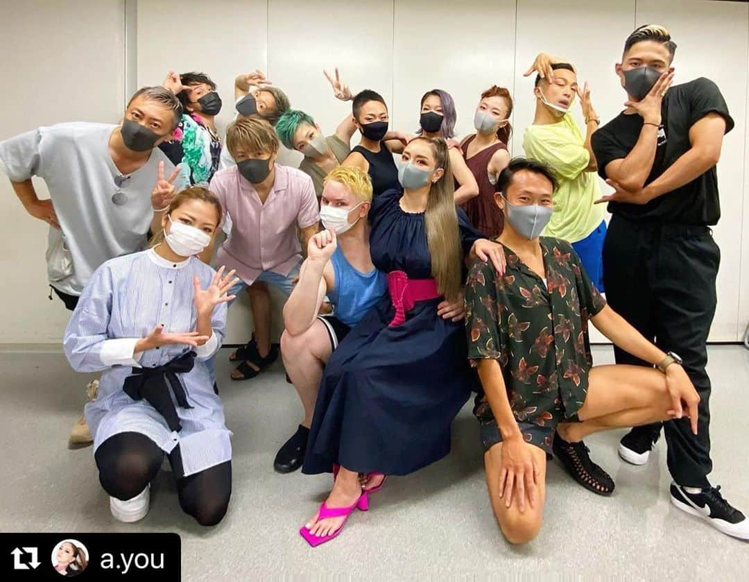 濱本和真のインスタグラム：「🌺🌴🌞 #Repost @a.you with @make_repost ・・・ 今日のムフフな撮影も無事終了👌❤︎❤︎❤︎  ありがとうございました！！！  #ゴリちゃん #短パン極短」